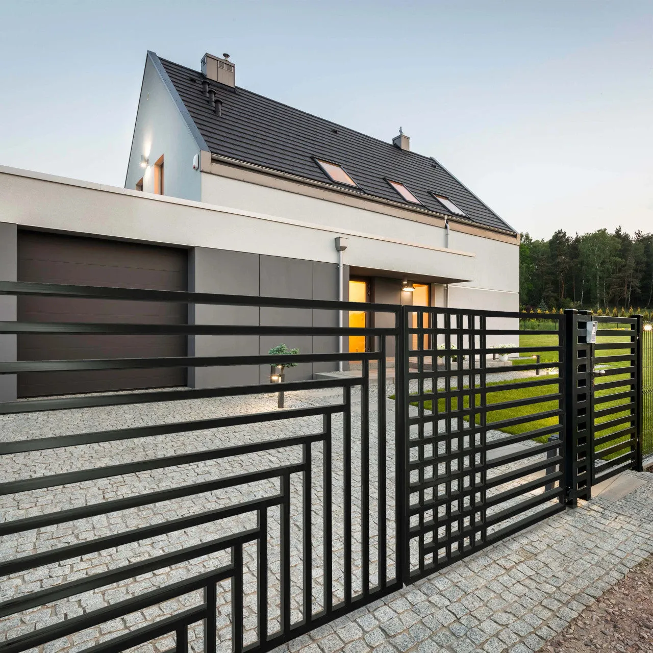 Aleko Steel Dual Swing Driveway Gate - Kyiv Style - 14 x 6 Feet
