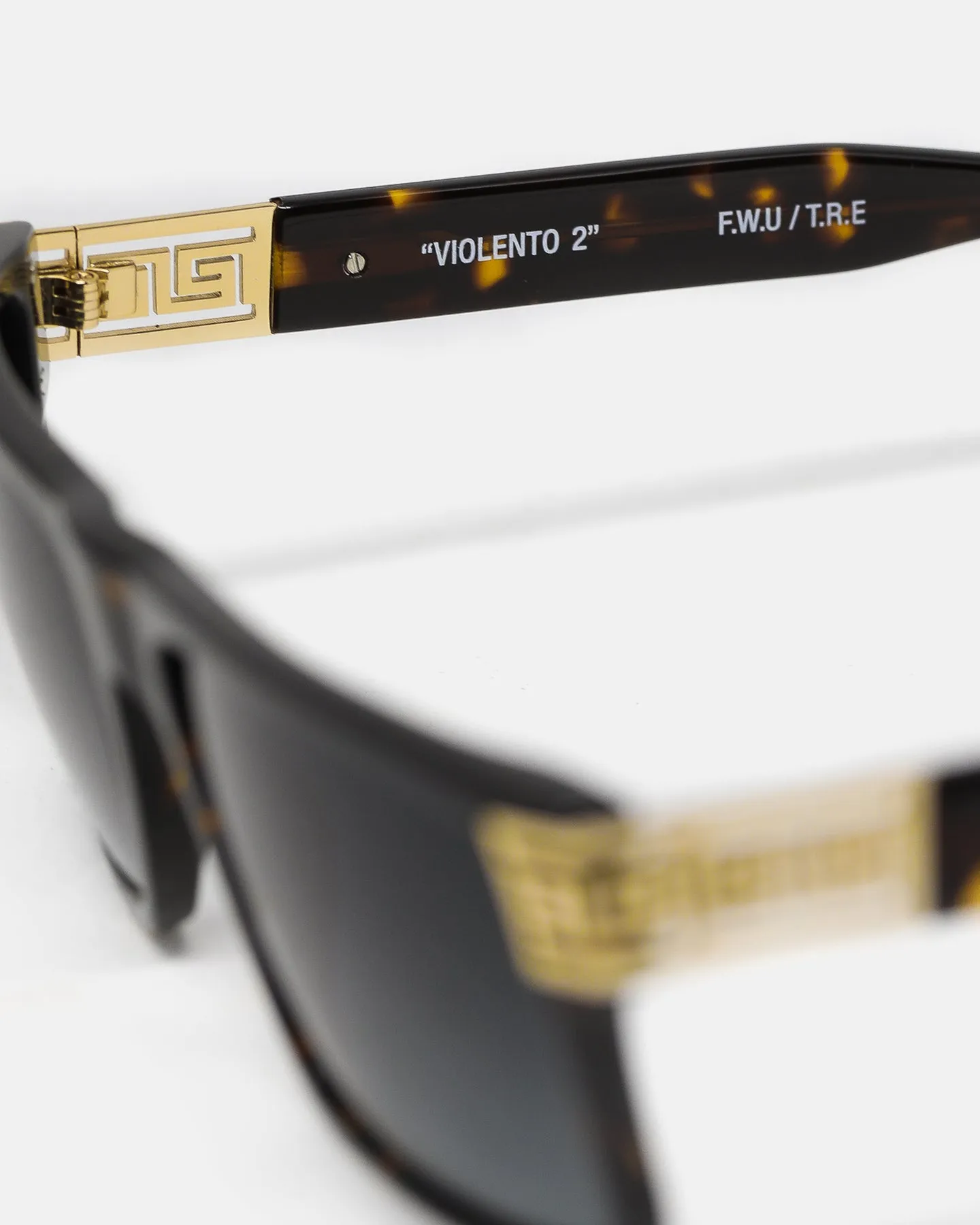 CROOKS & CASTLES VIOLENTO 2 SUNGLASS Tortoise
