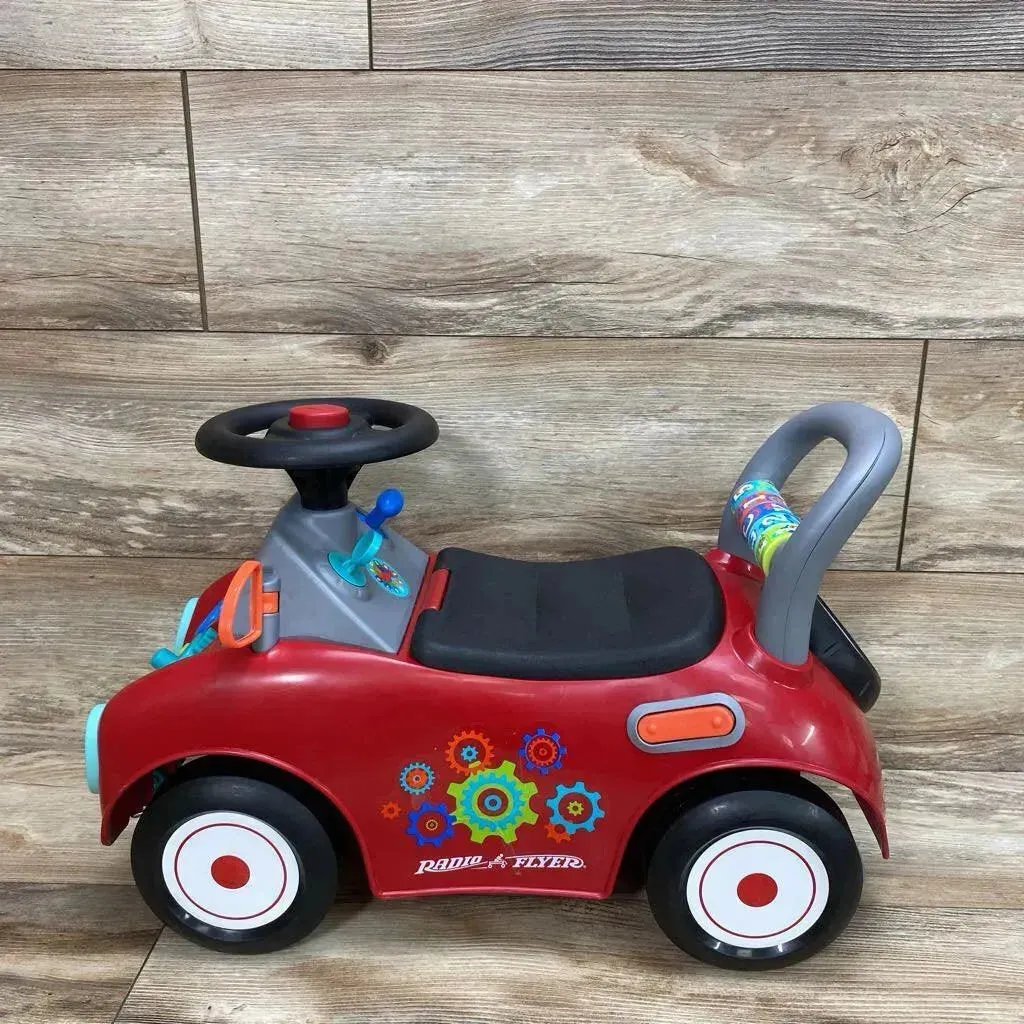 Radio Flyer Car Ride-On Busy Buggy